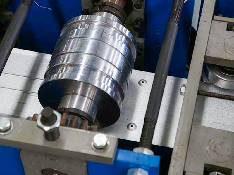 Palettenprofil-Rollformmaschine