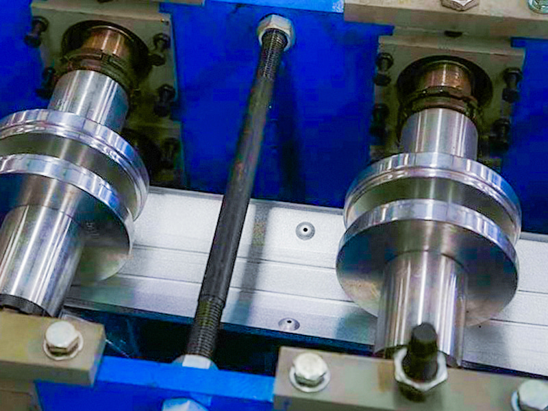 Palettenprofil-Rollformmaschine