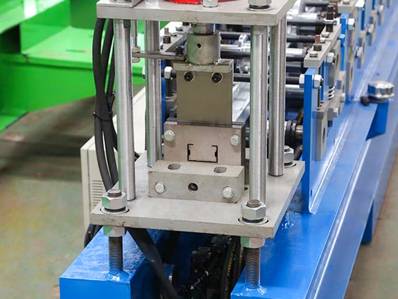 Palettenprofil-Rollformmaschine